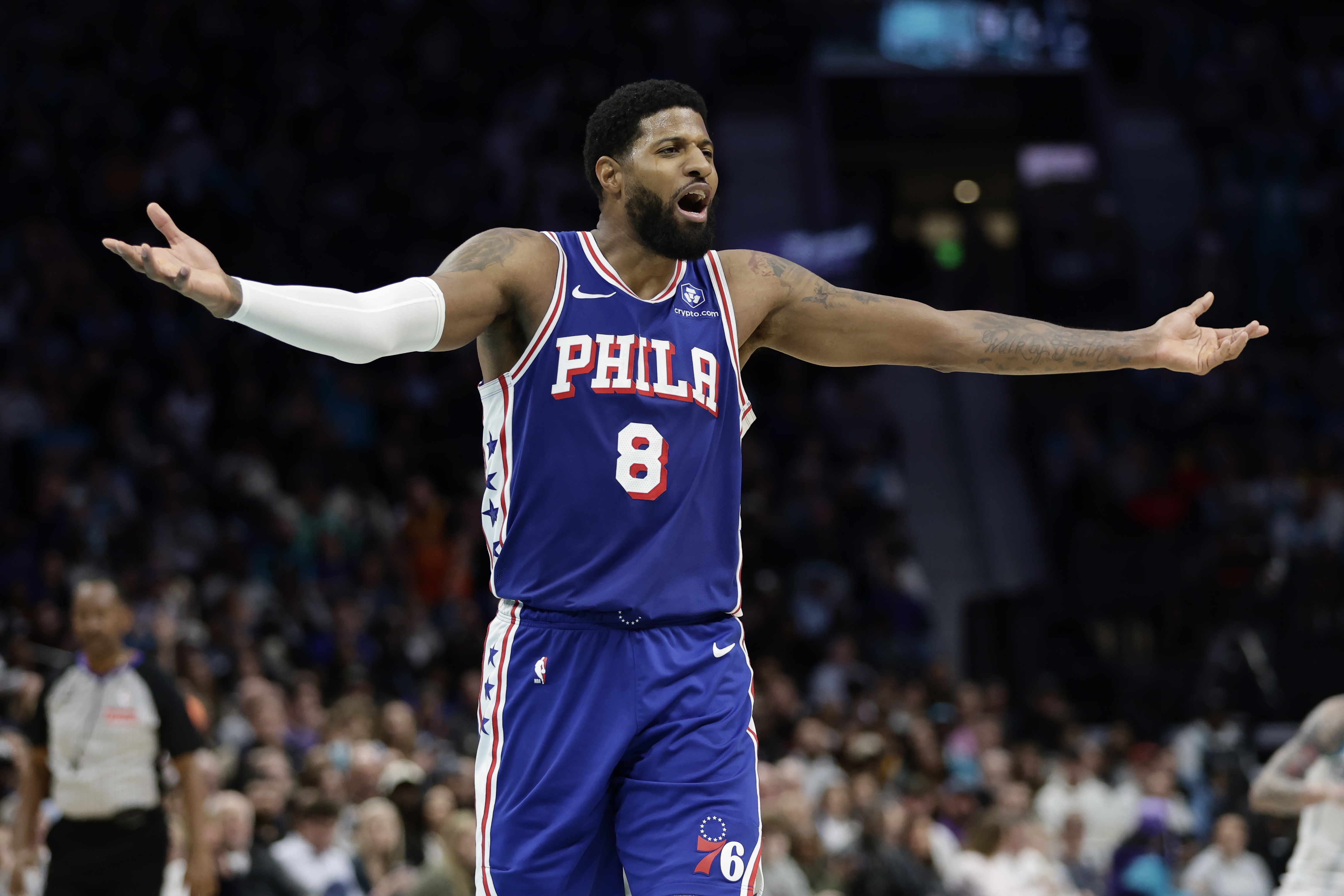 咪咕视频网页版-胶着时刻攻防发力！保罗·乔治19中9拿26分13板4断1帽 罚球5中4